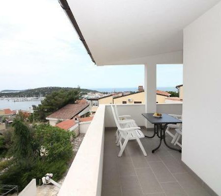 Mara Apartment Rogoznica  Luaran gambar
