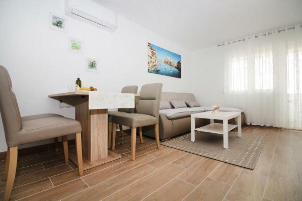 Mara Apartment Rogoznica  Luaran gambar