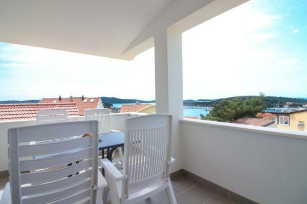 Mara Apartment Rogoznica  Luaran gambar