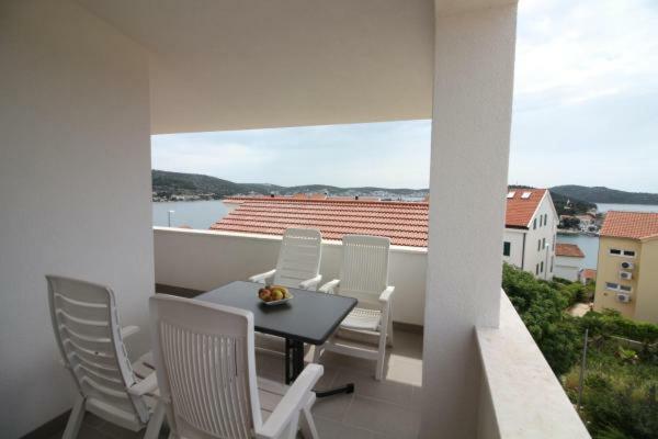 Mara Apartment Rogoznica  Luaran gambar