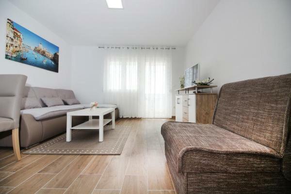 Mara Apartment Rogoznica  Luaran gambar